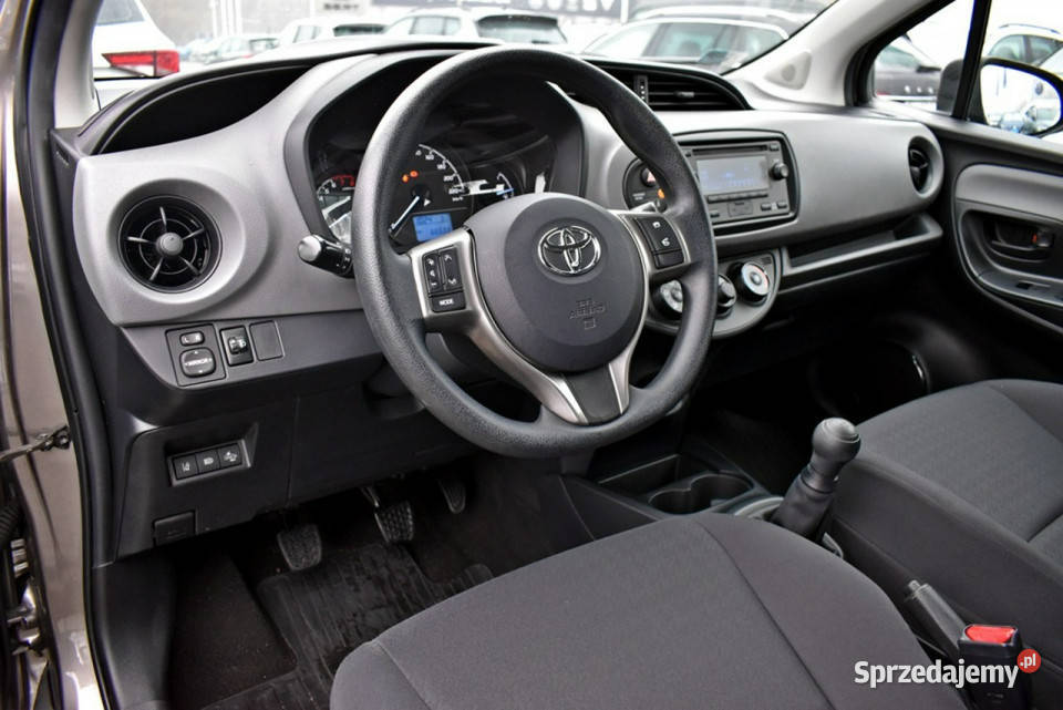 Toyota Yaris Bezwypadkowy Salon Polska Serwis Łódź