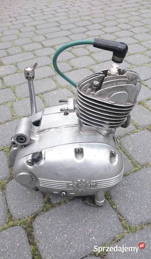 Silnik 025 Części Motorynka komar w zestawie sprzedam