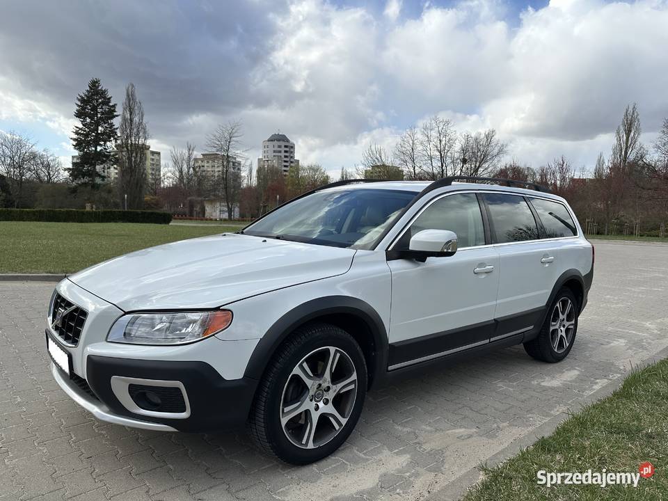 Volvo XC 70 biały jasna skóra 304 LPG światła przeciwmgielne XC 70 Łódź