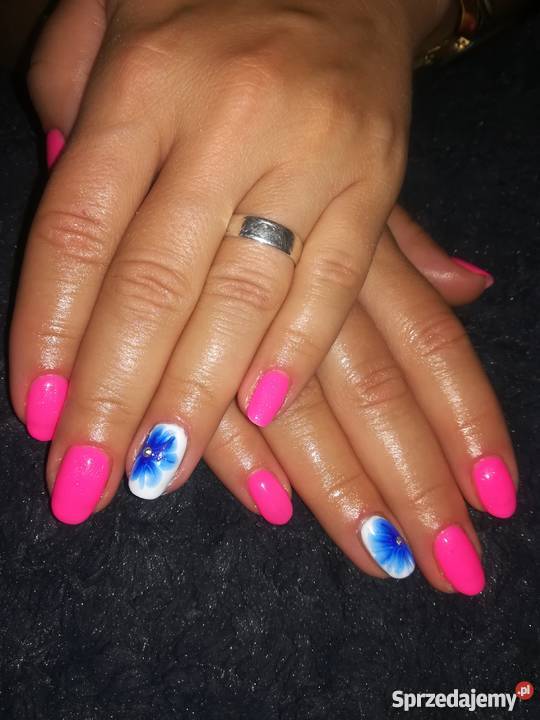 Manicure hybrydowy Brwinów