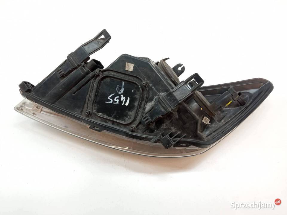 LAMPA PRZÓD PRAWA LIFT 8M5113W029BE Ford Focus Rok produkcji 2008