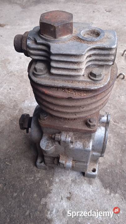 Ursus C 328C330C330MC335 sprężarka kompresor