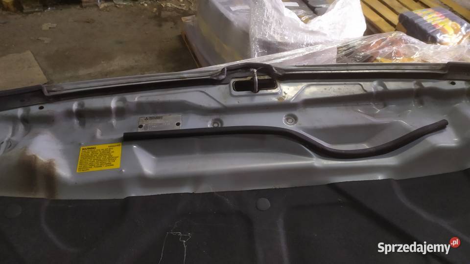 Mitsubishi Grandis maska Maski