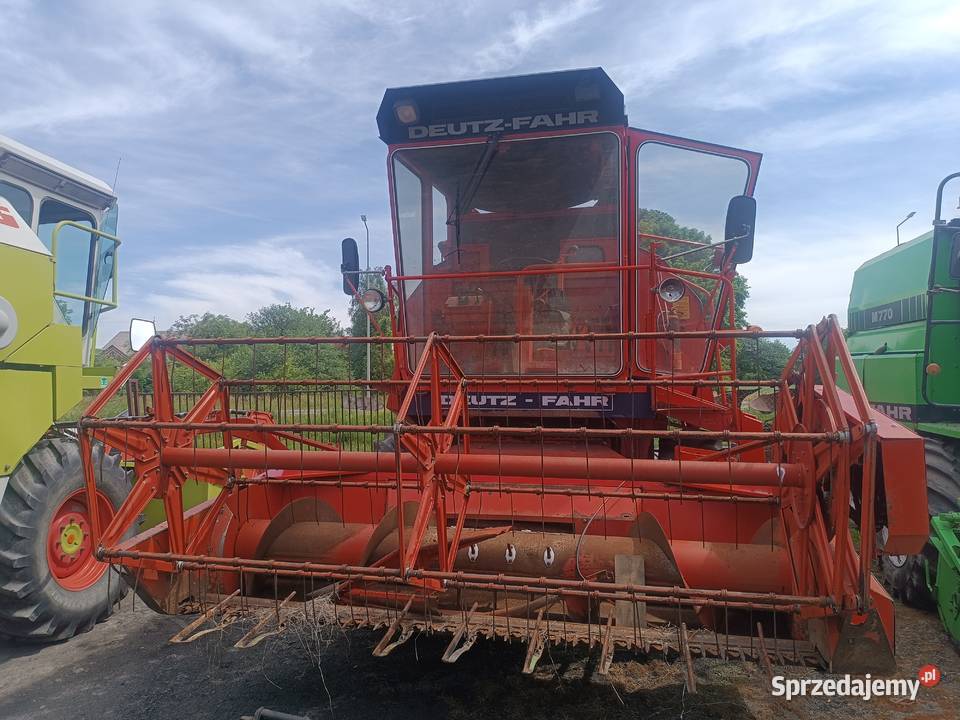 DeutzFahr M1080 z sieczkarnia nieuszkodzony Dragany