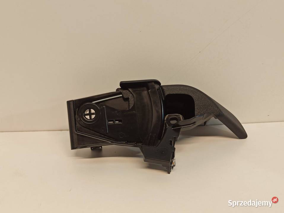 VOLVO V60 II OSŁONA ZAŚLEPKA PRAWY TYŁ 31479267 osobowe