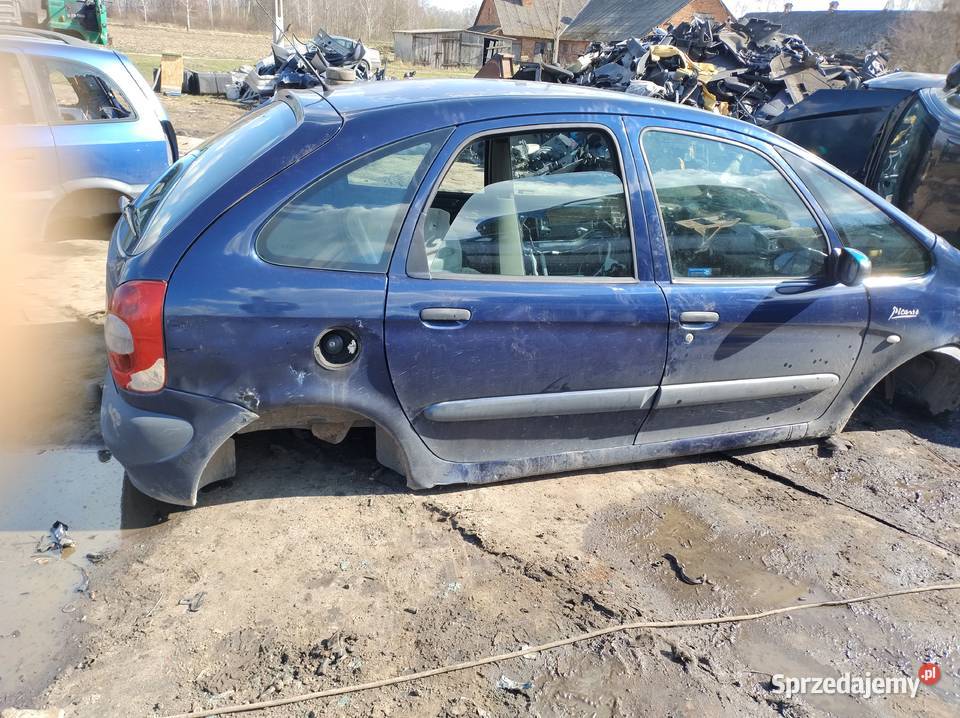 Szyba tylna w klapie Citroen Xsara Picasso osobowe Zahajki-Kolonia