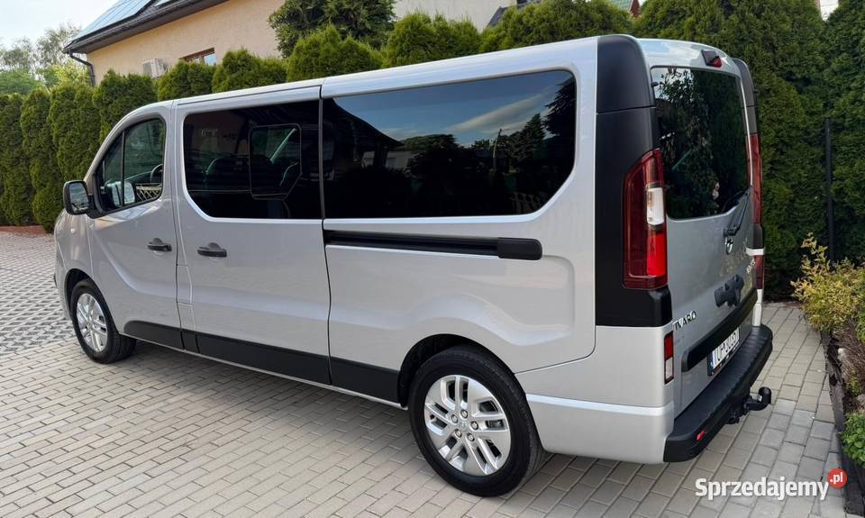 Opel Vivaro LONG 9osobowy Serwisowany STAN Opatów sprzedam
