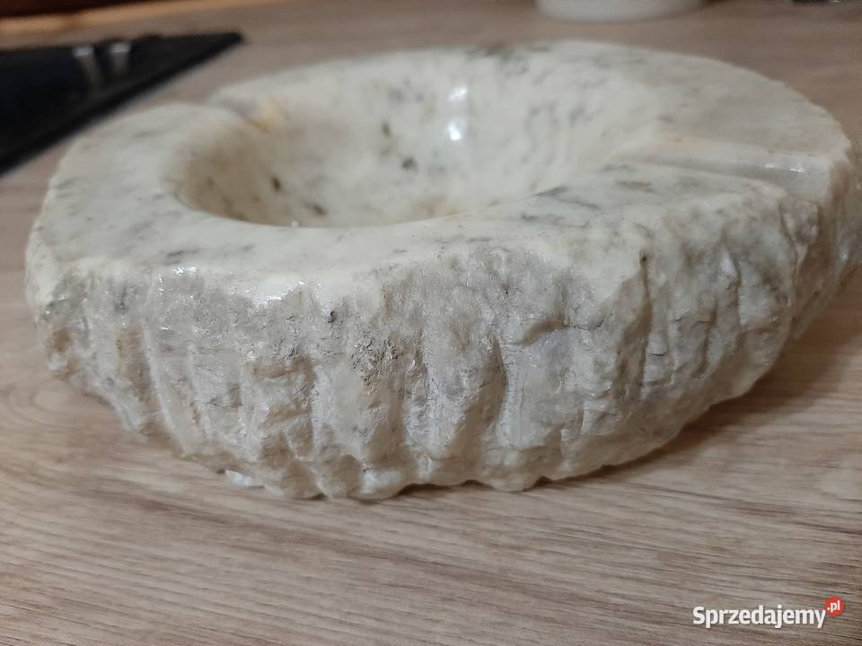 Popielniczka z kamienia