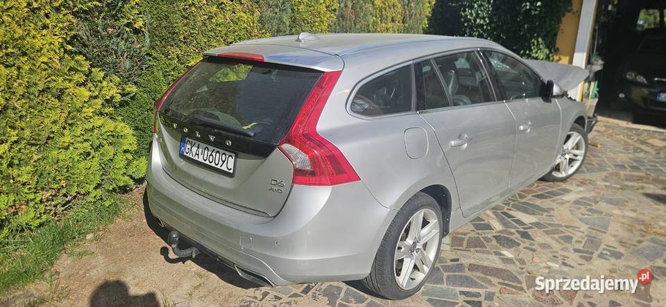 Volvo V60 D6 Plug In Hybrid Uszkodzony V60