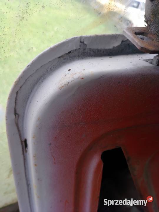 Fiat 126 p prawe drzwi idealne kompletne osobowe Drzwi Jarosław