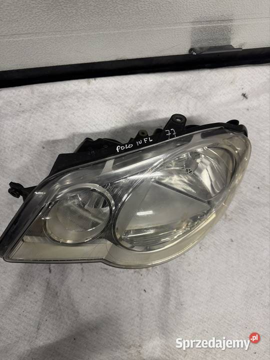 Lampa lewy przód Volkswagen Polo IV lift 9N Jasienica