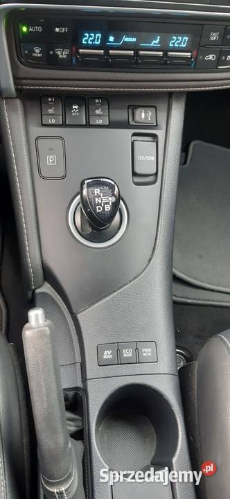 Toyota Auris Toyota Auris 18 VVTi Hybrid