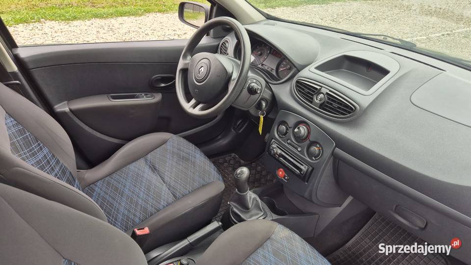 CLIO 12 75 OPŁACONY BEZWYPADKOWY garażowany Rzeszów sprzedam