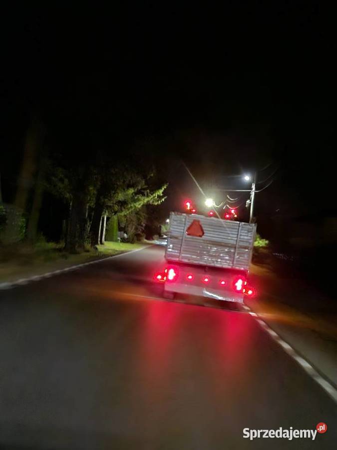 Przyczepa z rorzutnika nieuszkodzony Przyczepy rolnicze Głusko Duże sprzedam