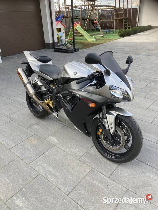 Yamaha R1 rn09 niski przebieg 32334 Super stan zarejestrowany w Polsce Domaniewice