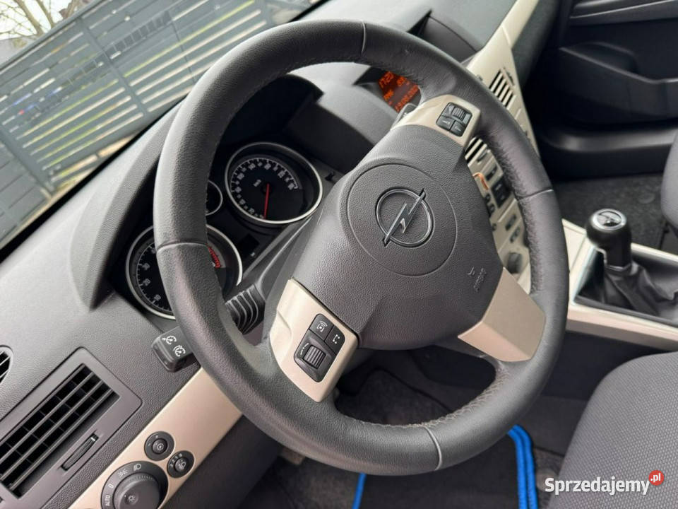 Opel Astra Astra H 128 Perfect Stan Mało już Szerominek