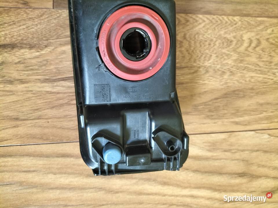 Halogen prawy VW Amarok hella oryginalny wysyłka Chocianów
