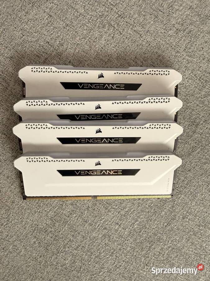 DDR4 Corsair 32GB 4x8GB 3200MHz CL16 Vengeance Myślenice