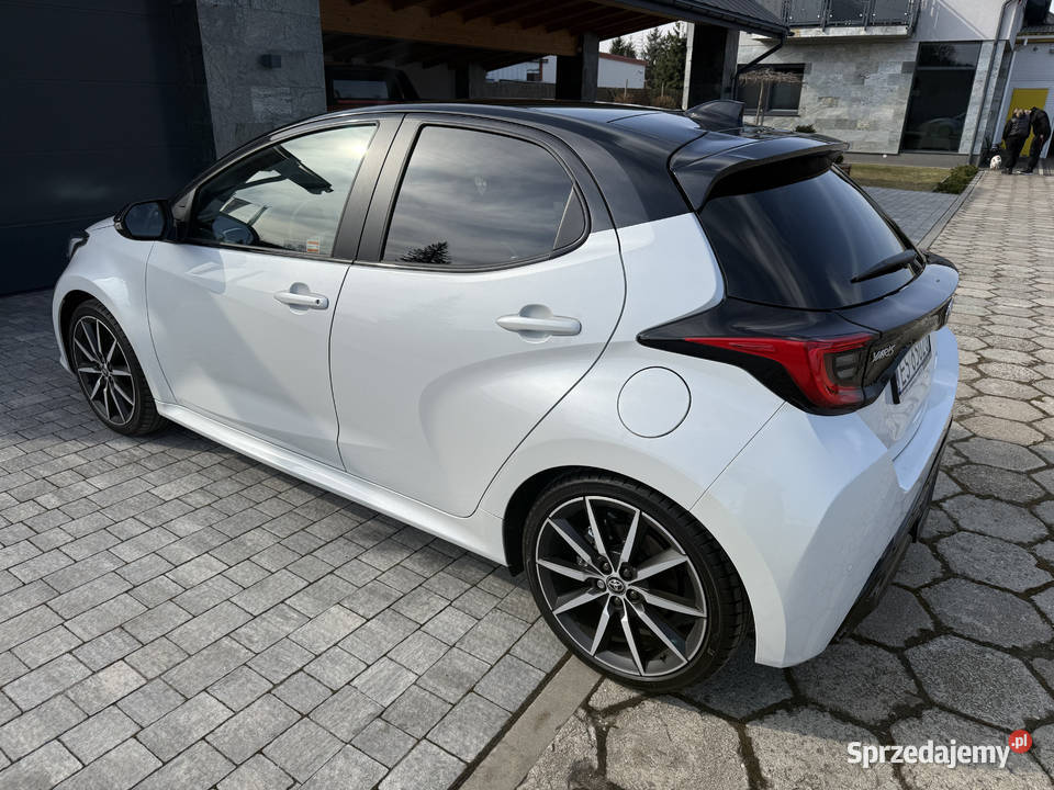 Toyota Yaris Hybrid 15 GR Sport Salon Polska Skierniewice