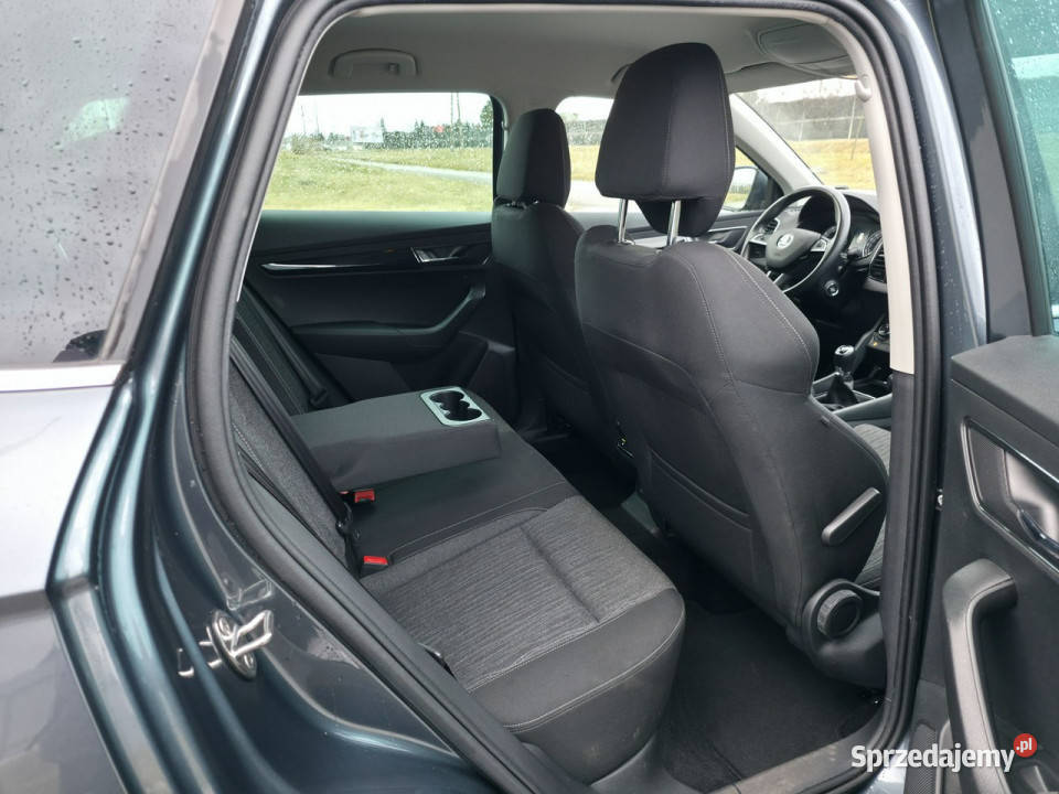 koda Karoq 15 Benzyna Serwisowany Gwarancja świętokrzyskie Piekoszów