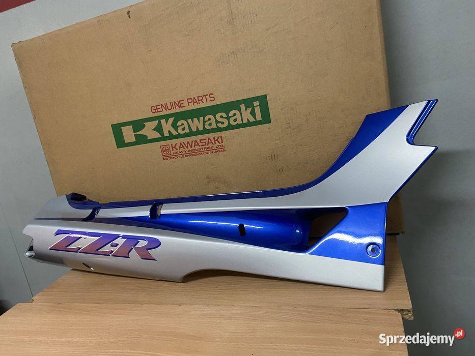 Kawasaki ZZR600 Bok owiewka Lewa boczek Nowa