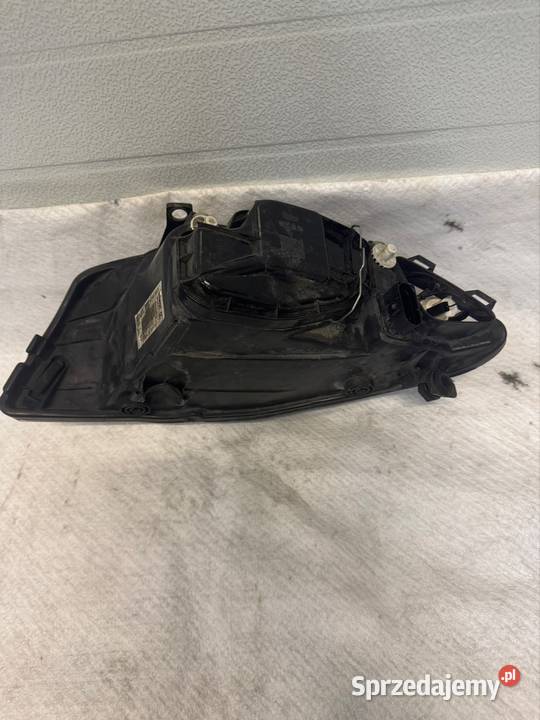 Lampa prawy przód Seat Ibiza III 0208