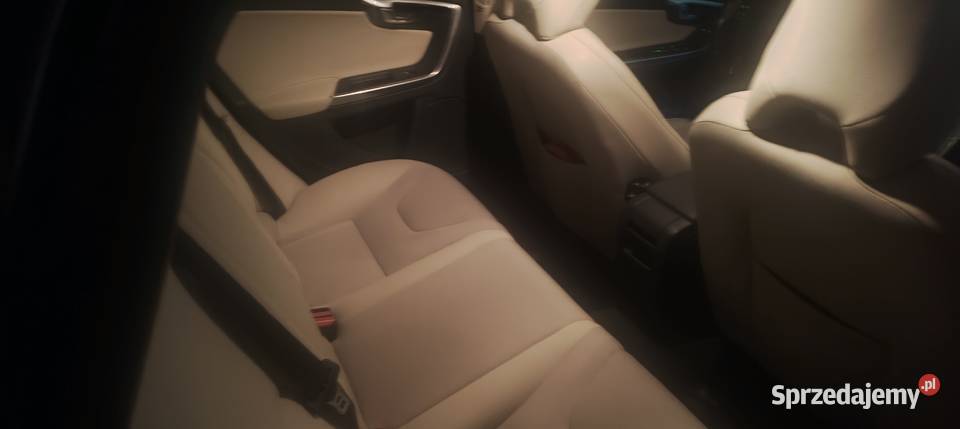 Volvo V60 20D Automat 2011r światła LED mazowieckie Sobolew sprzedam