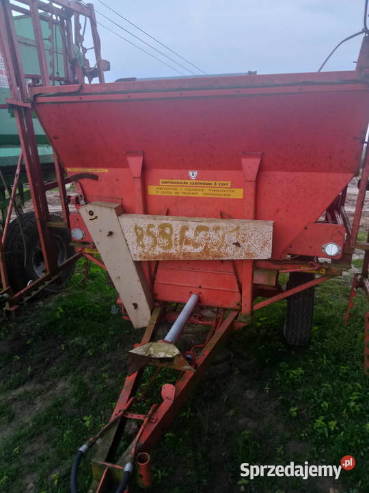 Rozsiewacz nawozu i wapnia nieuszkodzony sprzedam