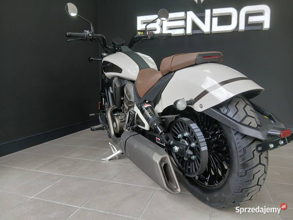 Benda Dark Flag Commander 500 Mystic White 2026 metalic Nowy Sącz sprzedam