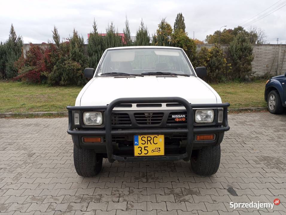 Nissan King kabpikup 4x4 zabytek żółte blachy 181000km dolnośląskie sprzedam