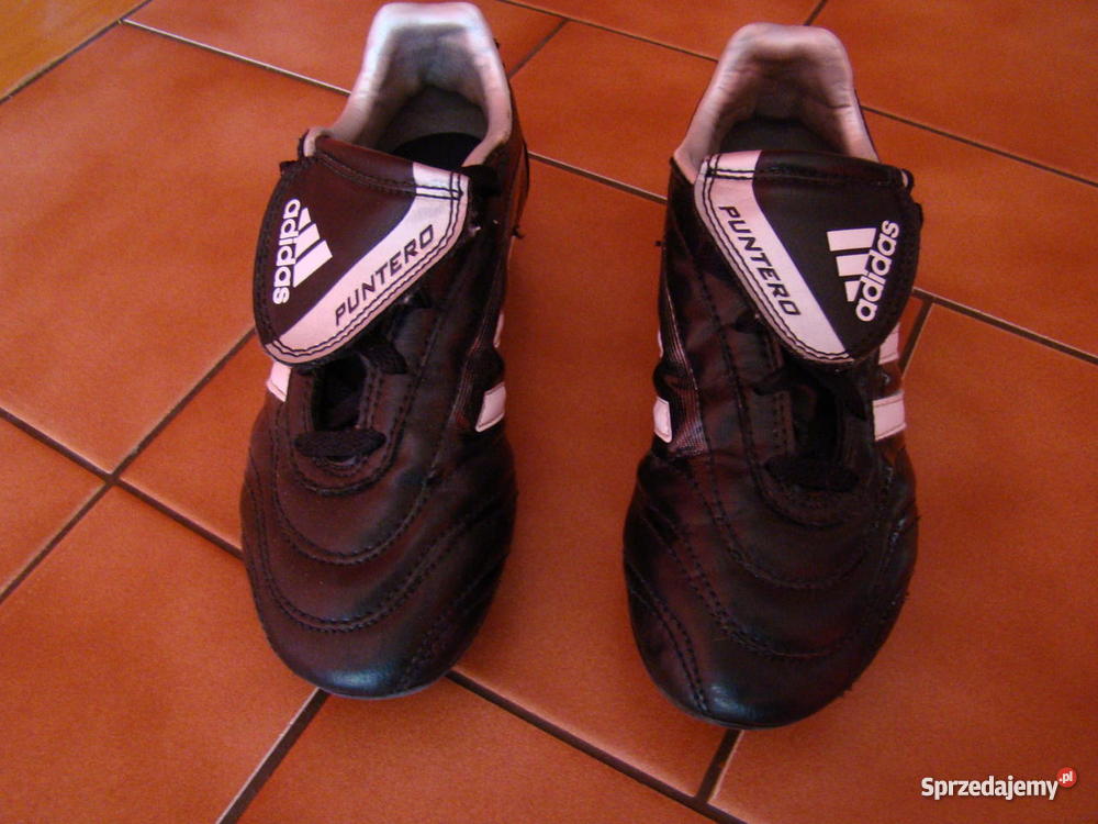 Buty dziecięce Adidas korki do gry w piłkę Świecie sprzedam