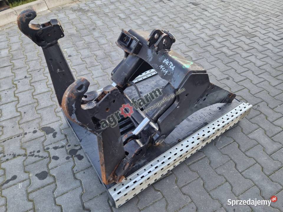 TUZ przedni podnośnik VALTRA N111 Byków sprzedam