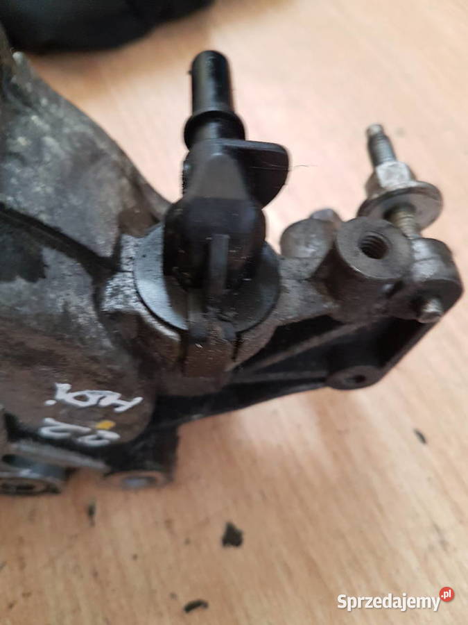 PEUGEOT 4007 22 HDI POMPA VAKU VAKU POMPA Turkowice