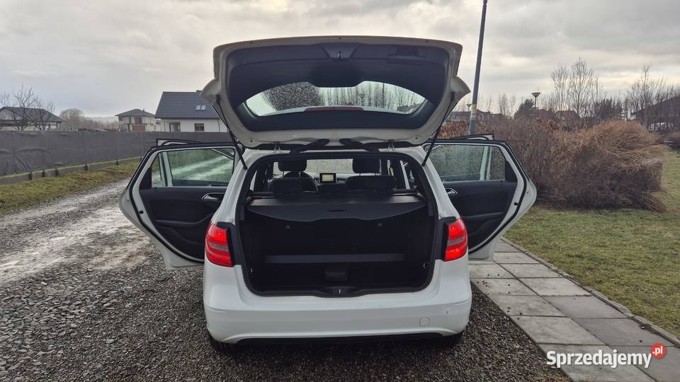 MERC 18 109 DIESEL OPŁACONY bogata wersja 109KM Klasa B Rzeszów sprzedam