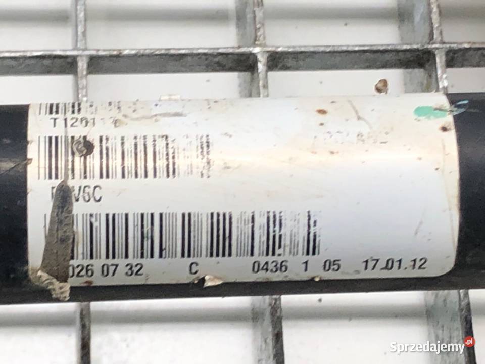 PÓŁOŚ PRAWY PRZÓD VOLVO V70 III 20 241 0716