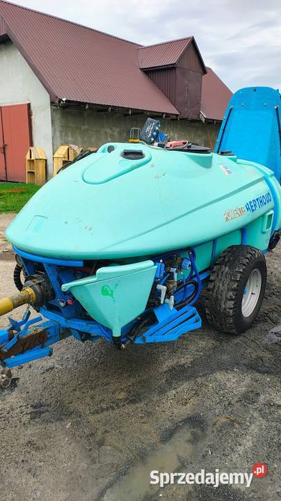 Opryskiwacz sadowniczy Berthoud fructair 1500l Lipsko