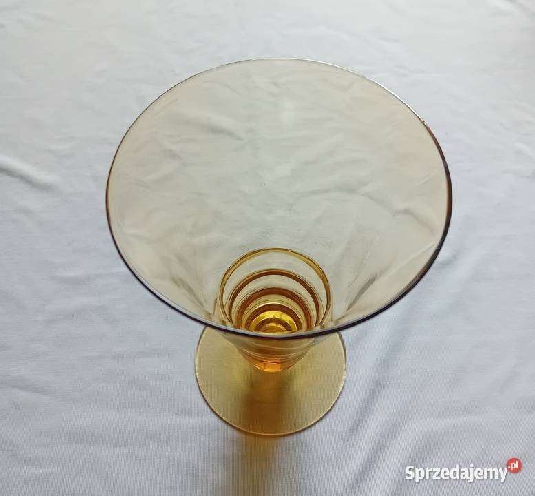 Miodowy kieliszek art deco z wzorem optycznym I Koźminek sprzedam