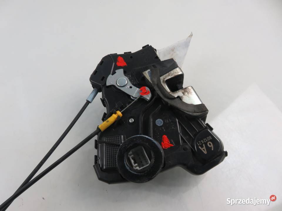 ZAMEK LEWY PRZEDNI TOYOTA COROLLA E15 6 PIN