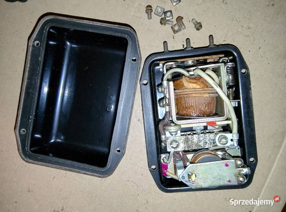 Regulator napięcia PP31 X60 roku K750 M72 M61 Regulatory napięcia Leszno sprzedam