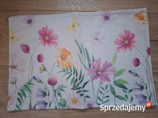 Mata stołowa podkładka na stółkwiatymotyle Serwety i serwetki