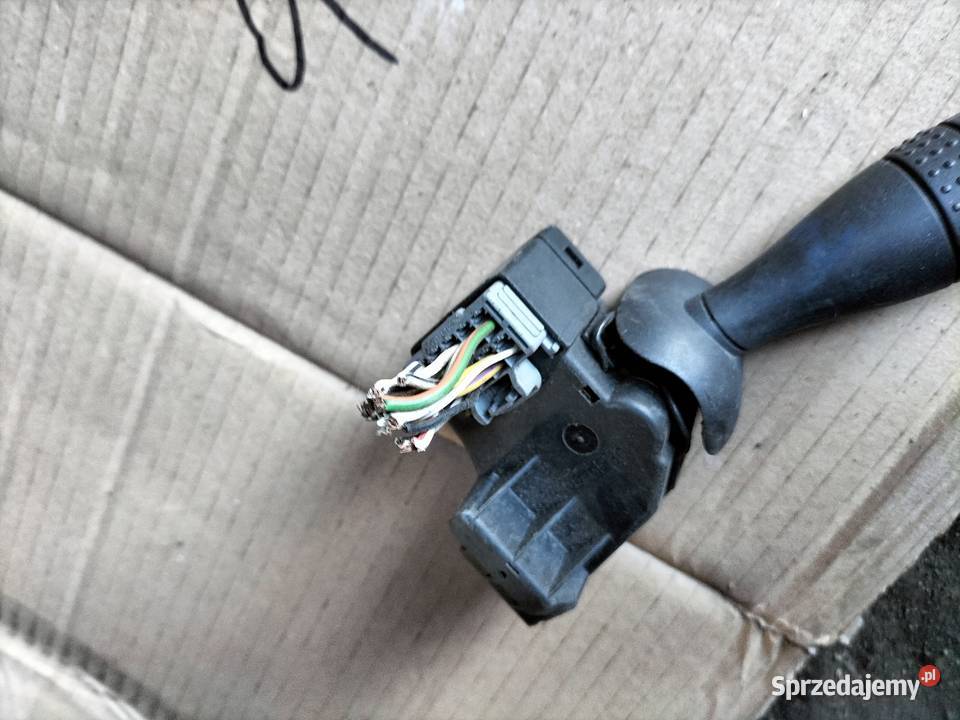 WŁĄCZNIK PRZEŁĄCZNIK WYCIERACZEK FORD MONDEO Motoryzacja