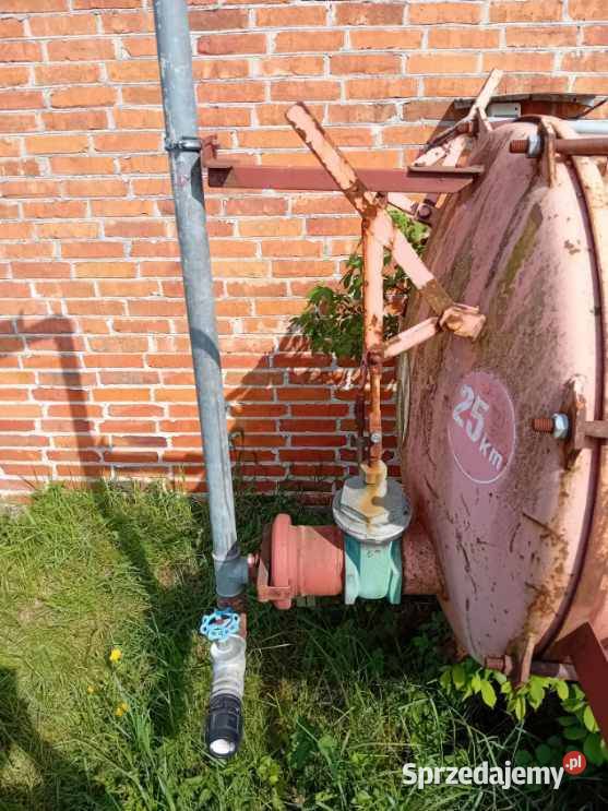 Wóz asenizacyjny3000 l przystosowany do Michów