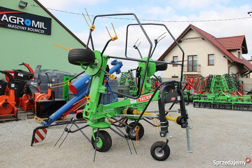 Przetrząsacz 4 wirnikowy 5 5 m karuzela Tornado Maszyny zielonkowe Rogóźno