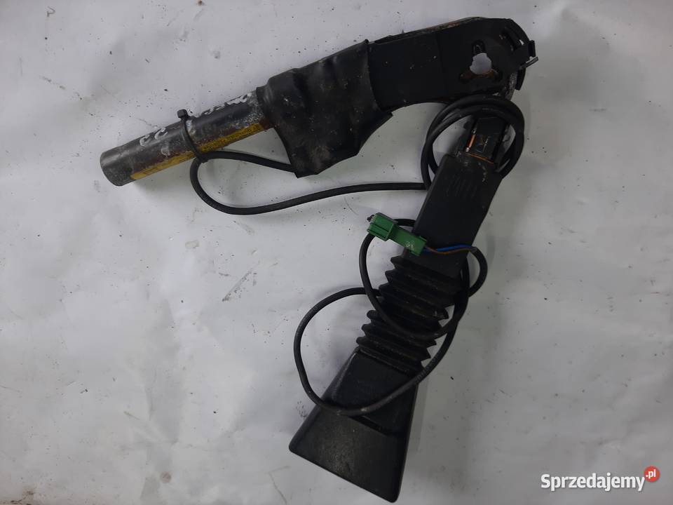Opel Omega B C prawy napinacz pasa łódzkie Ksawerów sprzedam