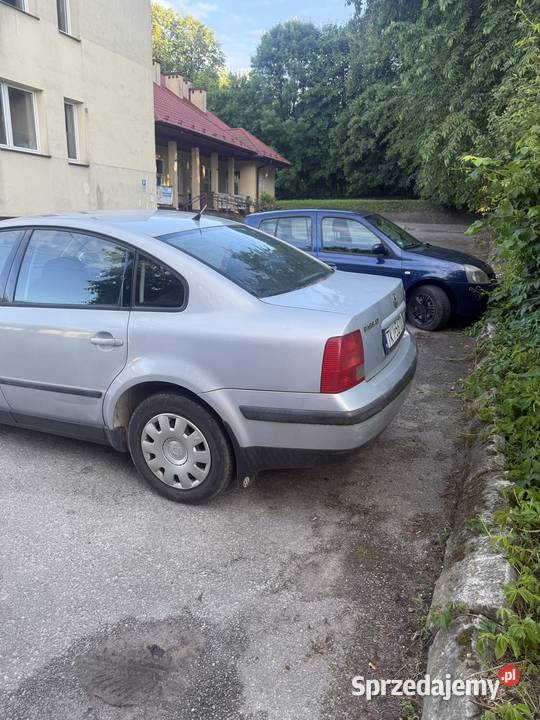 Passat 18 Turbo Nowe OC i BT benzyna Passat Kielce