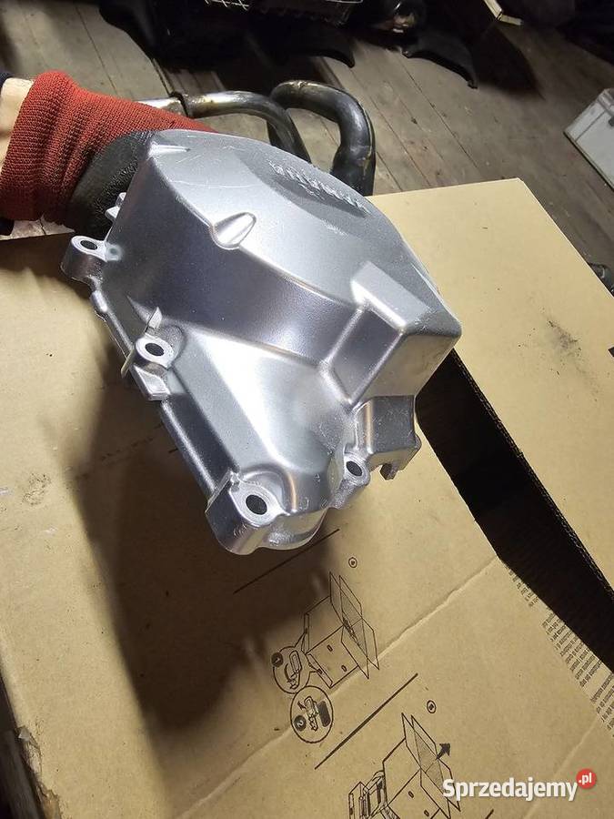 Yamaha FZ6 pokrywa dekiel osłona silnika lewa Jelenia Góra sprzedam