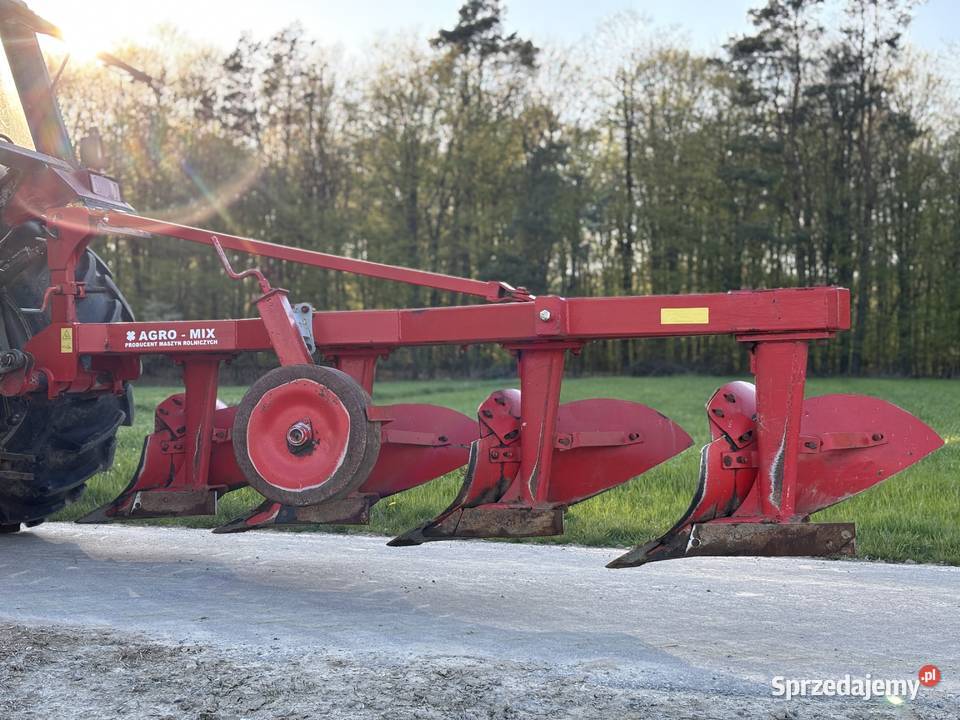 Pług agromix 4 skibowy Zakrzówek sprzedam