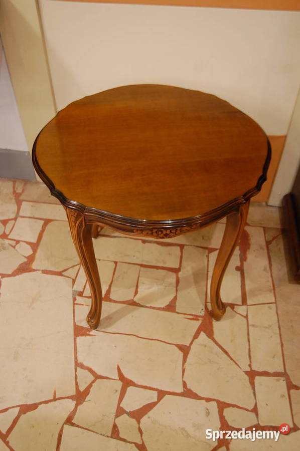 Stolik kawowy w stylu ludwikowskim