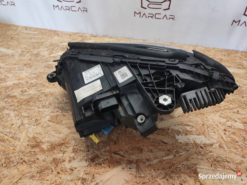 Lampa Prawy Przód Mercedes CKlasa W205 Full Led Pleszew