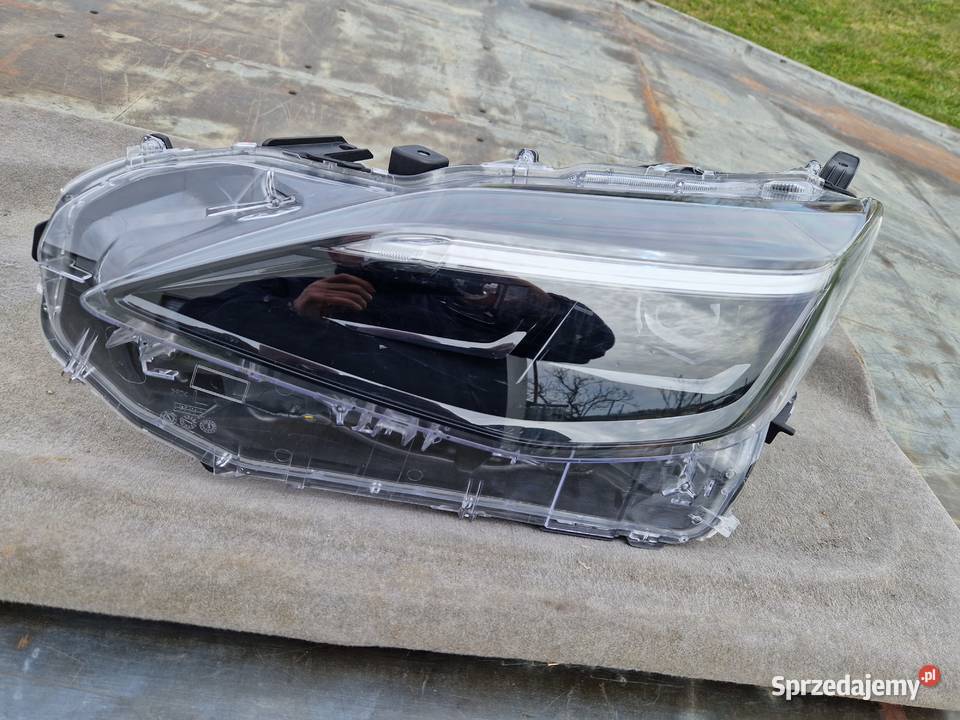 Toyota Yaris Cross reflektor FULL LED ORG EU KPL osobowe Lampy przednie Mielec